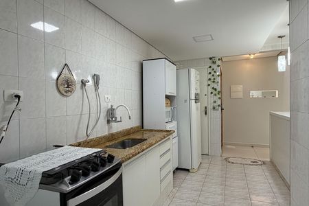 Cozinha de apartamento para alugar com 3 quartos, 119m² em Boqueirão, Santos