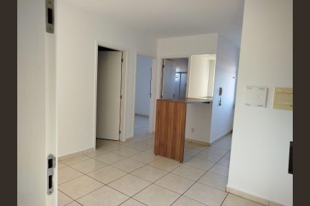 Sala de apartamento para alugar com 2 quartos, 43m² em Subsetor Oeste - 12 (O-12), Ribeirão Preto