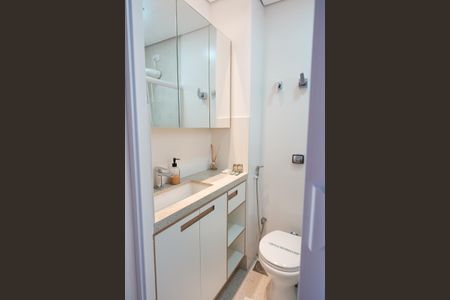 Banheiro de apartamento para alugar com 1 quarto, 24m² em Boqueirão, Santos