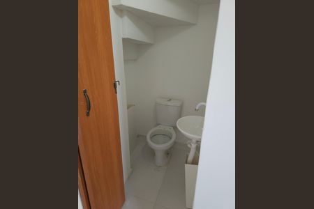 Casa de condomínio para alugar com 50m², 2 quartos e 1 vaga Casa de condomínio para alugar com 50m², 2 quartos e 1 vagaBanheiro