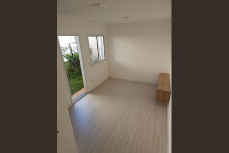Casa de Condomínio para alugar com 2 quartos, 50m² em Jardim dos Pereiras (Caucaia do Alto), Cotia
