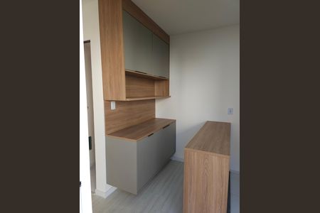 Cozinha de casa de condomínio para alugar com 2 quartos, 50m² em Jardim dos Pereiras (Caucaia do Alto), Cotia