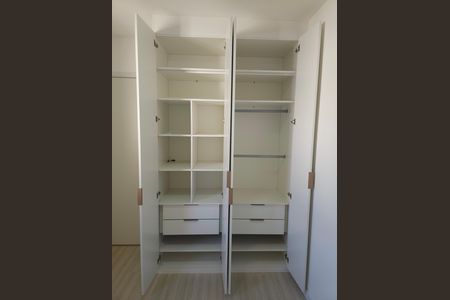 Casa de condomínio para alugar com 50m², 2 quartos e 1 vaga Casa de condomínio para alugar com 50m², 2 quartos e 1 vagaQuarto