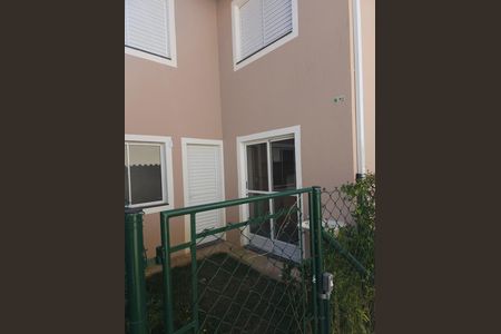 Área externa de casa de condomínio para alugar com 2 quartos, 50m² em Jardim dos Pereiras (Caucaia do Alto), Cotia