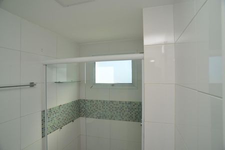 Banheiro Suíte Canadense de apartamento à venda com 3 quartos, 280m² em Barra da Tijuca, Rio de Janeiro