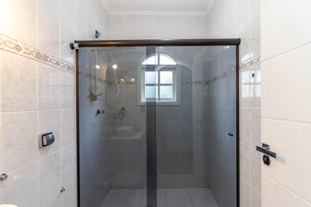 Banheiro da Suíte de casa para alugar com 3 quartos, 220m² em Jardim Peri, São Paulo