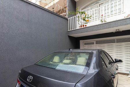 Garagem de casa para alugar com 3 quartos, 220m² em Jardim Peri, São Paulo