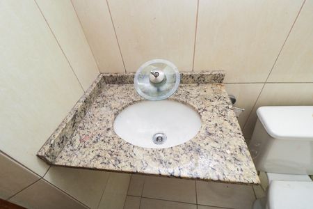 Banheiro Social de apartamento para alugar com 2 quartos, 120m² em Vila Tibiriçá, Santo André