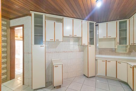 Casa para alugar com 3 quartos, 212m² em Niterói, Canoas