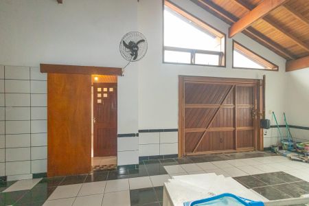 Garagem de casa para alugar com 3 quartos, 212m² em Niterói, Canoas