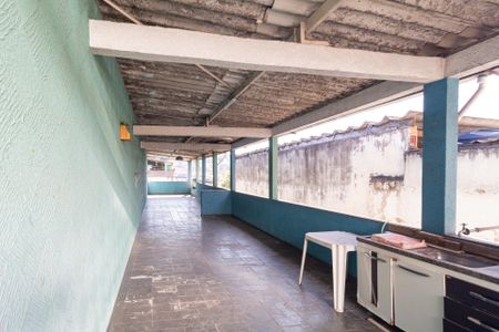 Quintal de casa para alugar com 3 quartos, 110m² em Jardim Elvira, Osasco