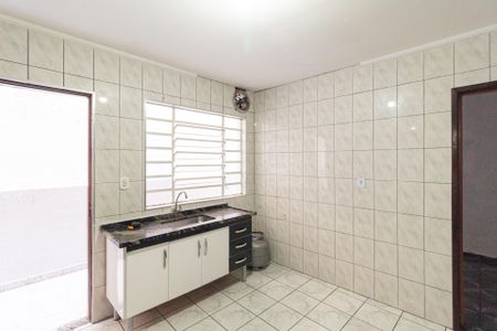 Cozinha de casa para alugar com 3 quartos, 110m² em Jardim Elvira, Osasco