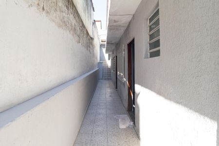 Quintal de casa para alugar com 3 quartos, 110m² em Jardim Elvira, Osasco