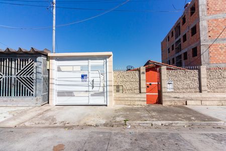 Fachada de casa para alugar com 2 quartos, 92m² em Cipava, Osasco