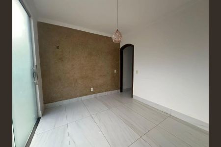 Casa para alugar com 3 quartos, 250m² em Planalto, Belo Horizonte