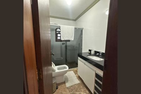 Casa para alugar com 3 quartos, 250m² em Planalto, Belo Horizonte