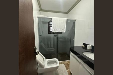 Casa para alugar com 3 quartos, 250m² em Planalto, Belo Horizonte