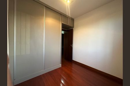Quarto de casa para alugar com 2 quartos, 250m² em Planalto, Belo Horizonte