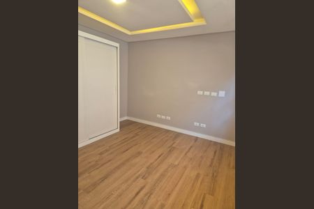 Quarto de casa para alugar com 4 quartos, 267m² em Mossunguê, Curitiba