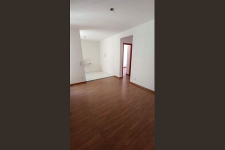Sala de apartamento à venda com 2 quartos, 45m² em Vale das Amendoeiras, Contagem