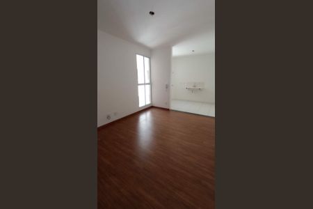 Apartamento à venda com 2 quartos, 45m² em Vale das Amendoeiras, Contagem