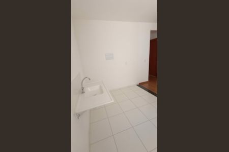 Cozinha de apartamento à venda com 2 quartos, 45m² em Vale das Amendoeiras, Contagem