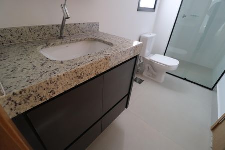 Apartamento para alugar com 103m², 3 quartos e 2 vagasBanheiro da Suíte 1 e 2
