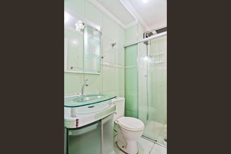Banheiro de apartamento para alugar com 3 quartos, 65m² em Vila Dionisia, São Paulo