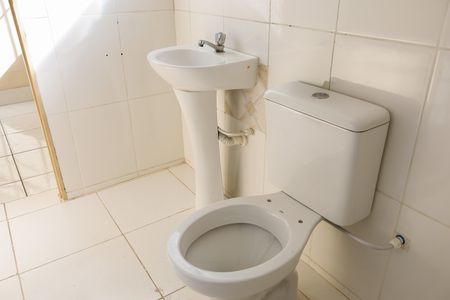 Banheiro de casa para alugar com 2 quartos, 90m² em Jardim Helena Maria, Osasco