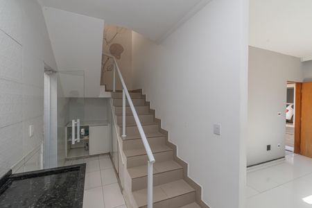 Cozinha de casa de condomínio à venda com 2 quartos, 71m² em Jardim Bela Vista, Sumaré