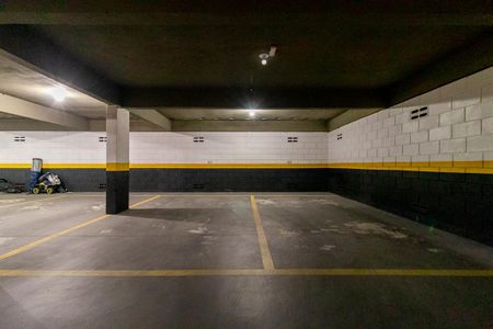 Garagem de apartamento à venda com 3 quartos, 84m² em Bacacheri, Curitiba