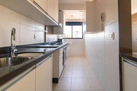 Apartamento à venda com 84m², 3 quartos e 2 vagas Apartamento à venda com 84m², 3 quartos e 2 vagasCozinha - Armários