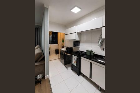 Cozinha de apartamento à venda com 2 quartos, 56m² em Chacara Santa Antonieta (Nova Veneza), Sumaré