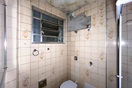 Banheiro de kitnet/studio à venda com 1 quarto, 21m² em Liberdade, São Paulo