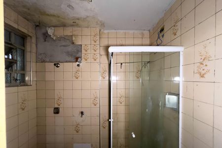 Banheiro de kitnet/studio à venda com 1 quarto, 21m² em Liberdade, São Paulo