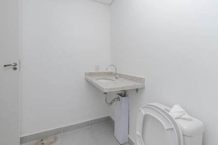 Banheiro de kitnet/studio à venda com 1 quarto, 25m² em Vila Congonhas, São Paulo