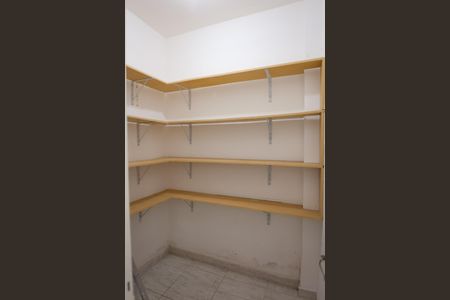 Quarto de Serviço de apartamento para alugar com 2 quartos, 88m² em Carmo, Belo Horizonte