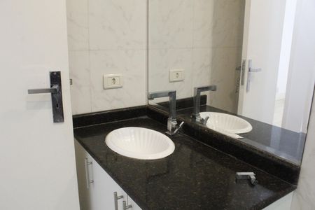 Apartamento à venda com 190m², 3 quartos e 2 vagasBanheiro Social