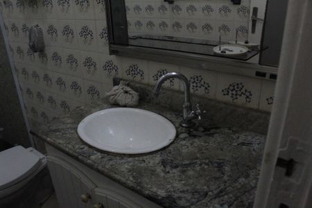 Apartamento à venda com 190m², 3 quartos e 2 vagasBanheiro da Suíte