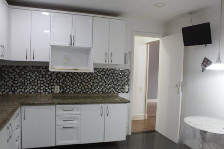 Apartamento à venda com 190m², 3 quartos e 2 vagasCozinha