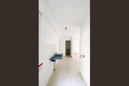 Cozinha de apartamento para alugar com 2 quartos, 39m² em Rio do Ouro, São Gonçalo