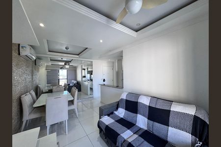 Sala de apartamento para alugar com 3 quartos, 80m² em Recreio dos Bandeirantes, Rio de Janeiro