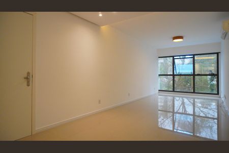 Apartamento para alugar com 76m², 2 quartos e 2 vagasSala
