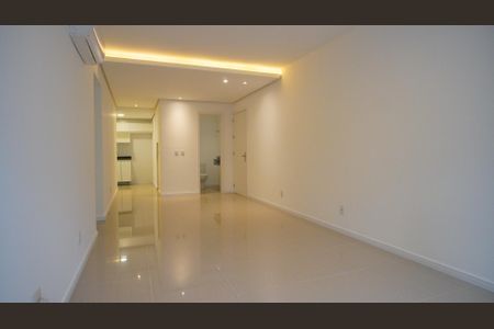 Apartamento para alugar com 76m², 2 quartos e 2 vagasSala