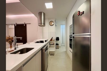 Apartamento para alugar com 95m², 3 quartos e 1 vaga