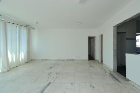 Apartamento para alugar com 132m², 4 quartos e 2 vagas Apartamento para alugar com 132m², 4 quartos e 2 vagasSala Ambientes