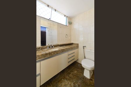 Apartamento para alugar com 132m², 4 quartos e 2 vagas Apartamento para alugar com 132m², 4 quartos e 2 vagasBanheiro Suíte