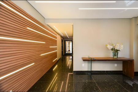 Apartamento para alugar com 132m², 4 quartos e 2 vagas Apartamento para alugar com 132m², 4 quartos e 2 vagasHall de Entrada