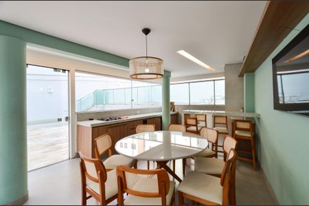 Apartamento para alugar com 132m², 4 quartos e 2 vagas Apartamento para alugar com 132m², 4 quartos e 2 vagasÁrea comum - Churrasqueira