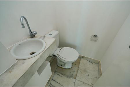 Apartamento para alugar com 132m², 4 quartos e 2 vagas Apartamento para alugar com 132m², 4 quartos e 2 vagasLavabo